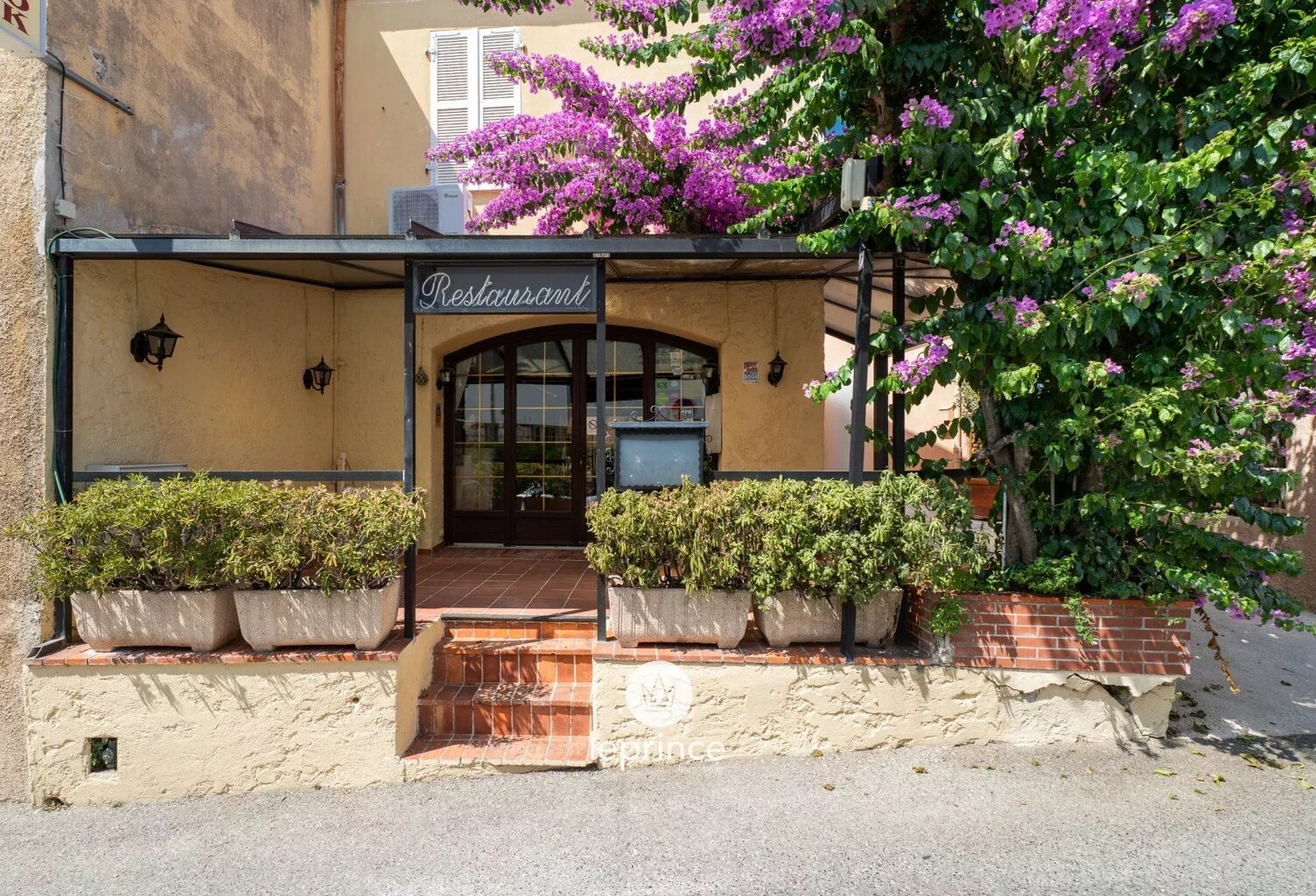 Saint-Jean-Cap-Ferrat - Location pure Restaurant — photo 1