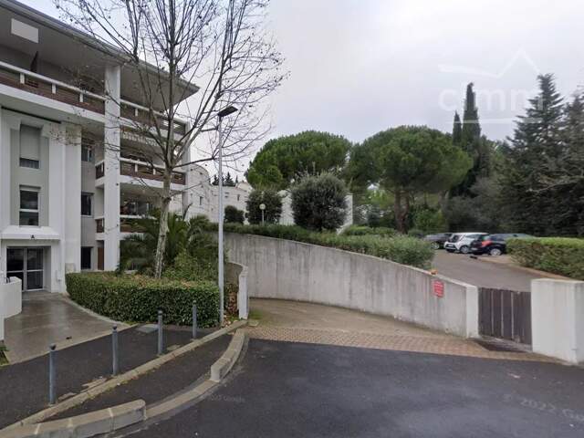GARAGE 16m² à louer Aiguelongue résidence sécurisé — photo du bien