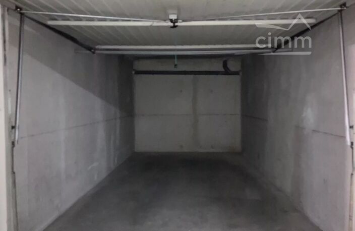 GARAGE 16m² à louer Aiguelongue résidence sécurisé — photo 3