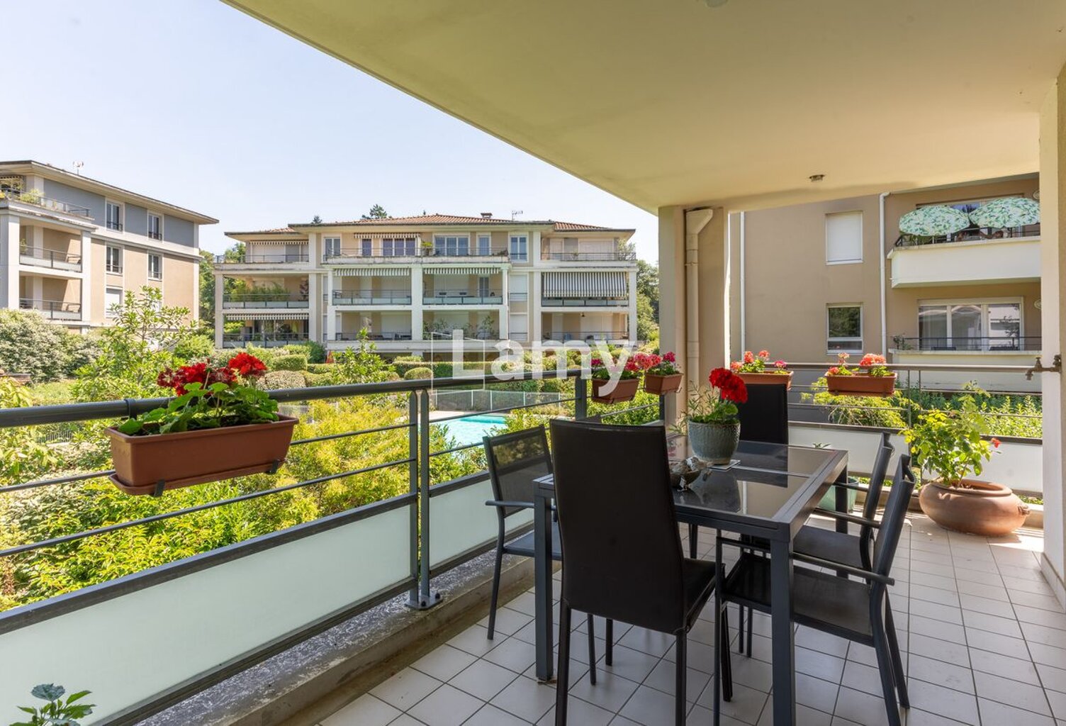 Appartement T3 + garage en sus (16K) — photo 1
