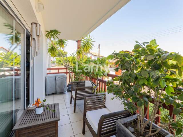 ANGLET FLEURISTES - Studio avec terrasse, cave et  — photo du bien