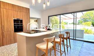 Maison 8 Pièces 284 m² à vendre à Galgon (33133)