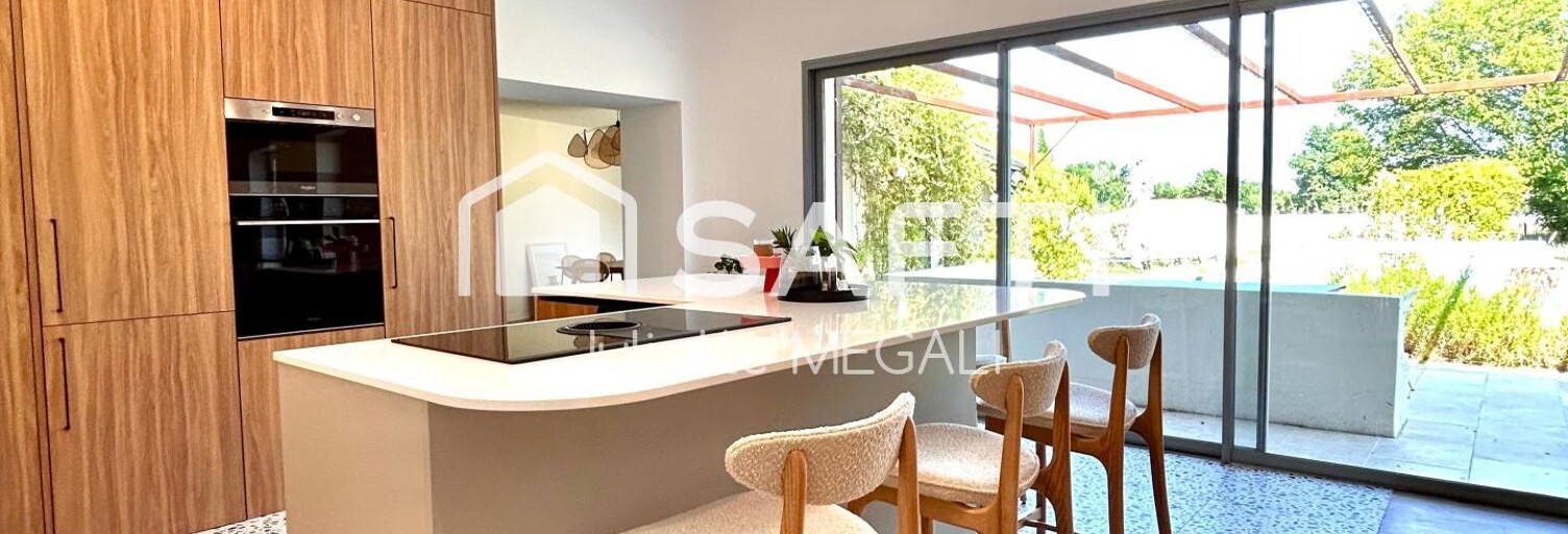 Maison 8 Pièces 284 m² à vendre à Galgon (33133)