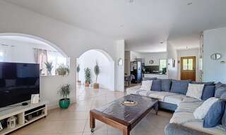 Maison 8 Pièces 180 m² à vendre à Cérons (33720)