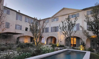 Maison 20 Pièces 1167 m² à vendre à Arles (13200)