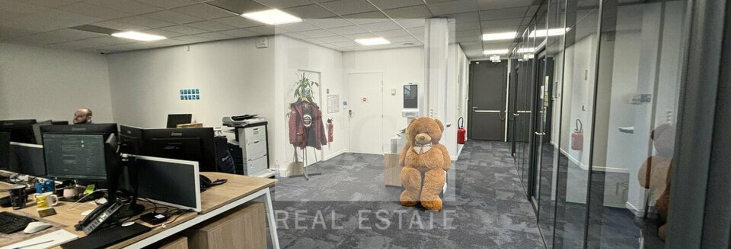 Bureau  316 m² à louer à Bron (69500)