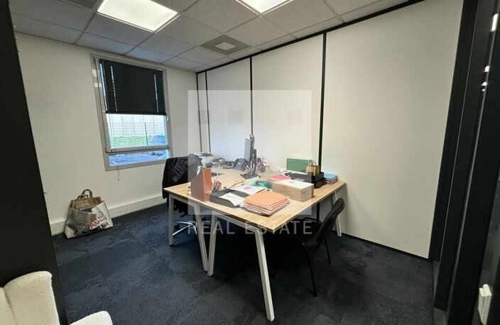 BUREAUX à LOUER — photo 4