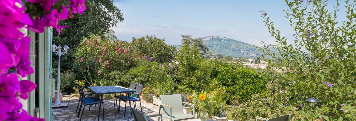 Maison 7 Pièces 155 m² à vendre à Le Rouret (06650)