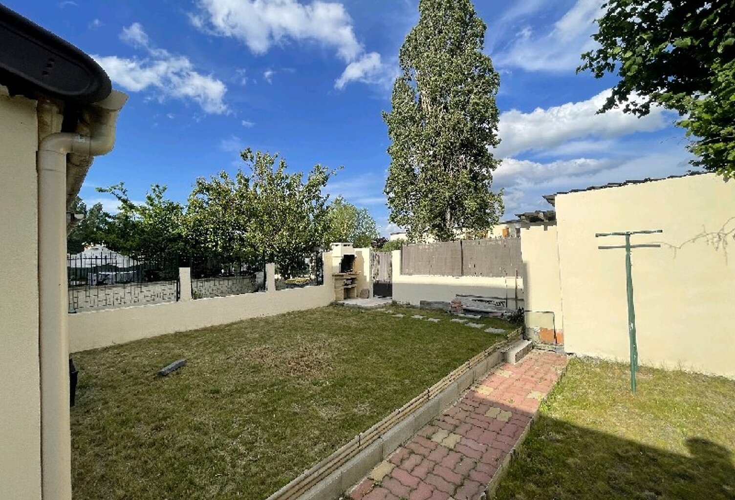 Vente maison 5 pièces 108 m² Bondy (93140) — photo 1