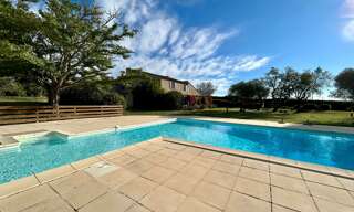 Maison 15 Pièces 368 m² à vendre à Cucuron (84160)