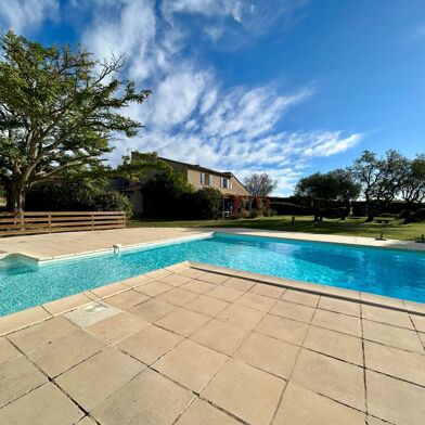 Maison 15 pièces 945000 €