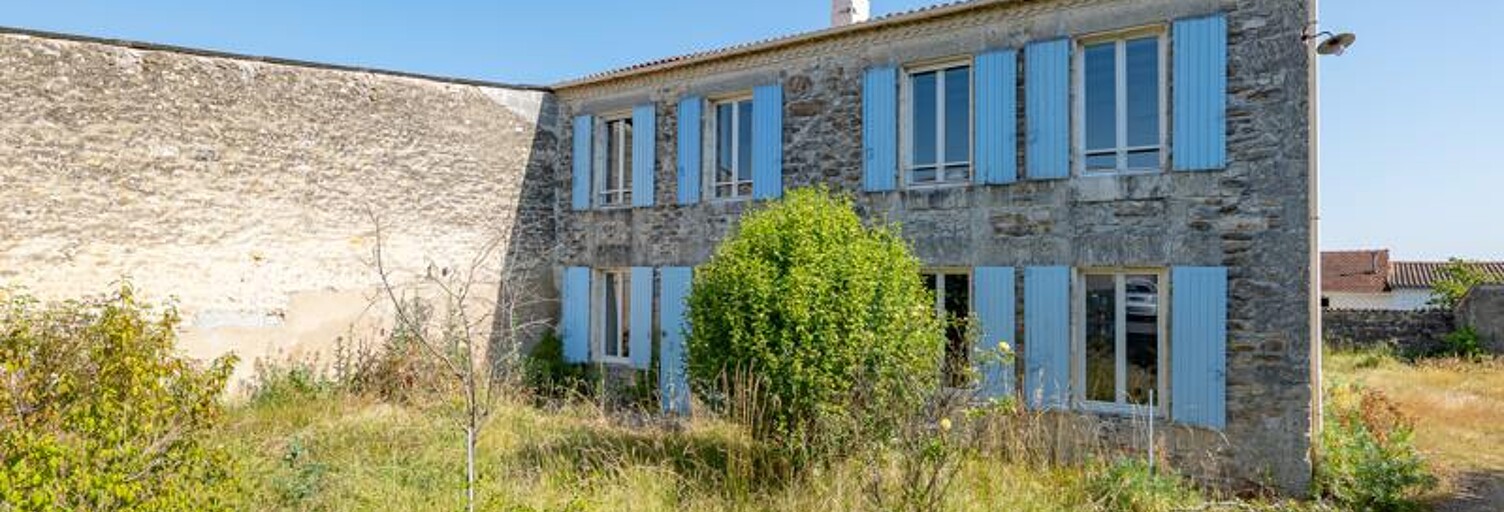 Maison 5 Pièces 97 m² à vendre à Loulay (17330)