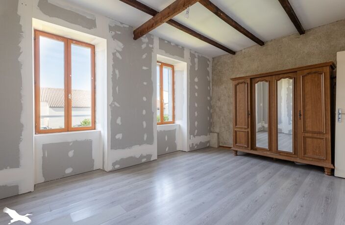 Maison en pierre de 5 pièces principales — photo 4