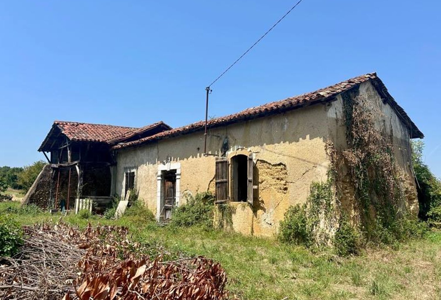 Ferme (tte) de 3 pièces principales — photo 1