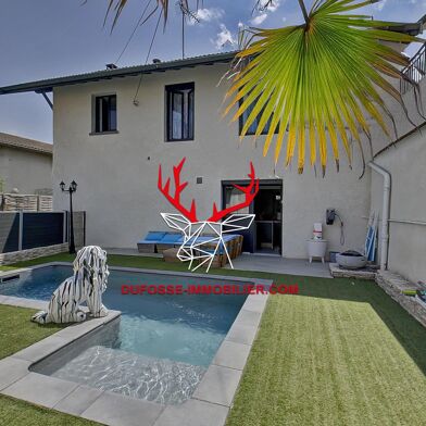 Maison 6 pièces 395000 €