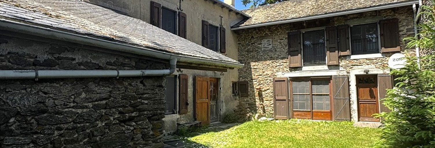 Maison 9 Pièces 164 m² à vendre à Salles-Curan (12410)