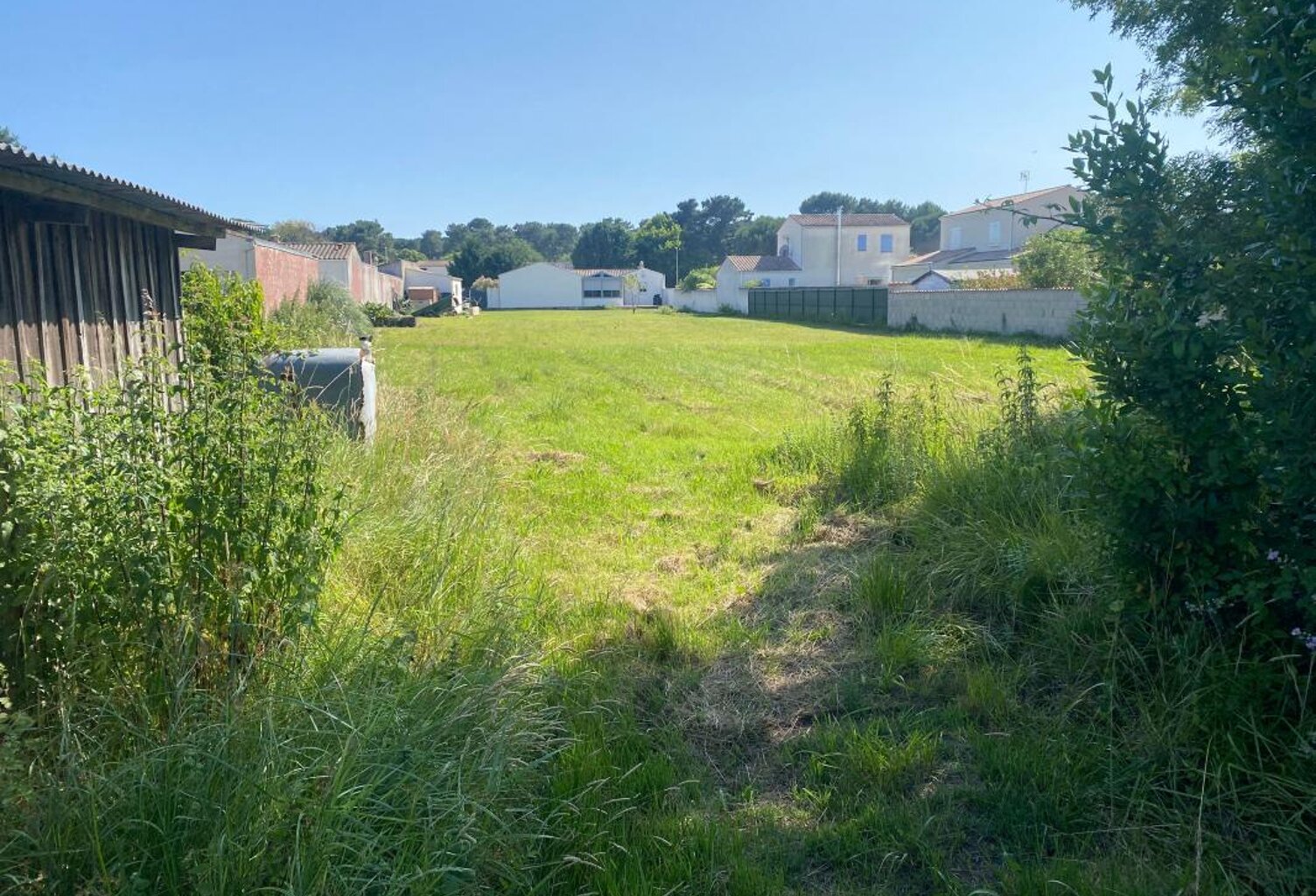 Terrain à vendre – Le Grand Village Plage - 585 m² — photo 1