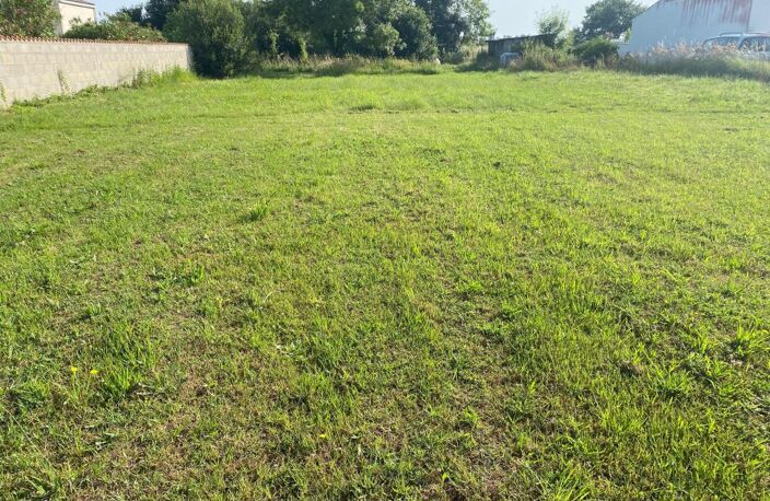 Terrain à vendre – Le Grand Village Plage - 585 m² — photo 2