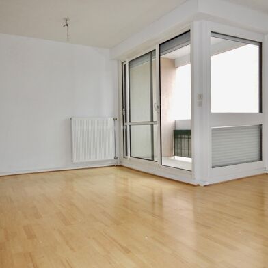Appartement 4 pièces 127490 €