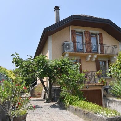 Maison 6 pièces 440000 €