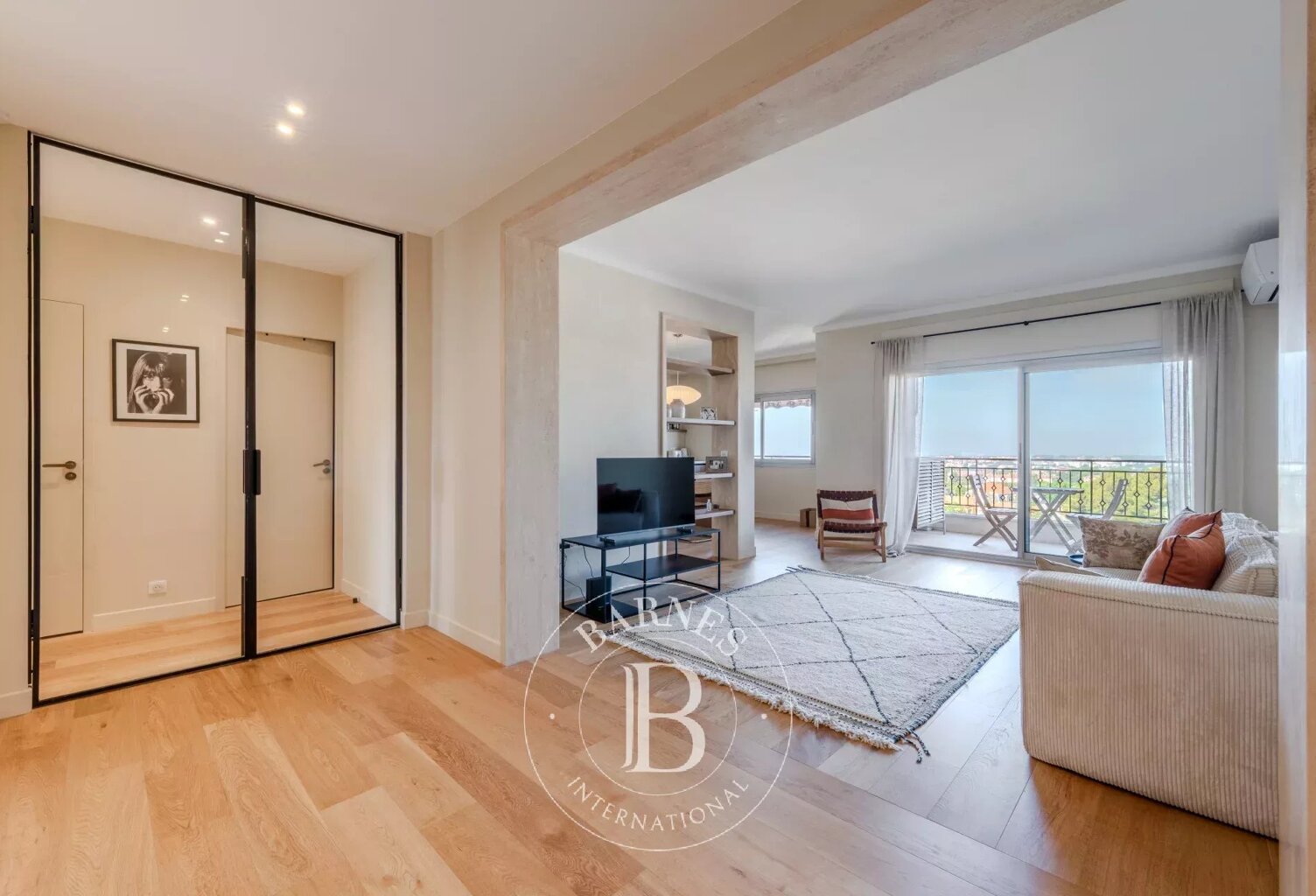 AIX-EN-PROVENCE CENTRE - APPARTEMENT 92 M2 - REFAIT À NEUF - 2 S — photo 1