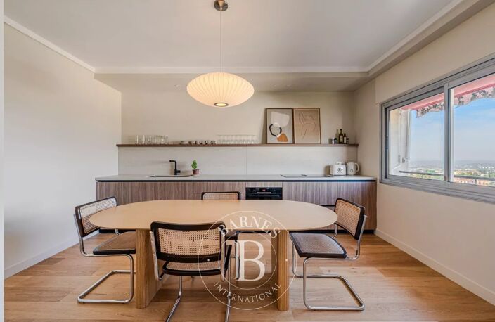 AIX-EN-PROVENCE CENTRE - APPARTEMENT 92 M2 - REFAIT À NEUF - 2 S — photo 3
