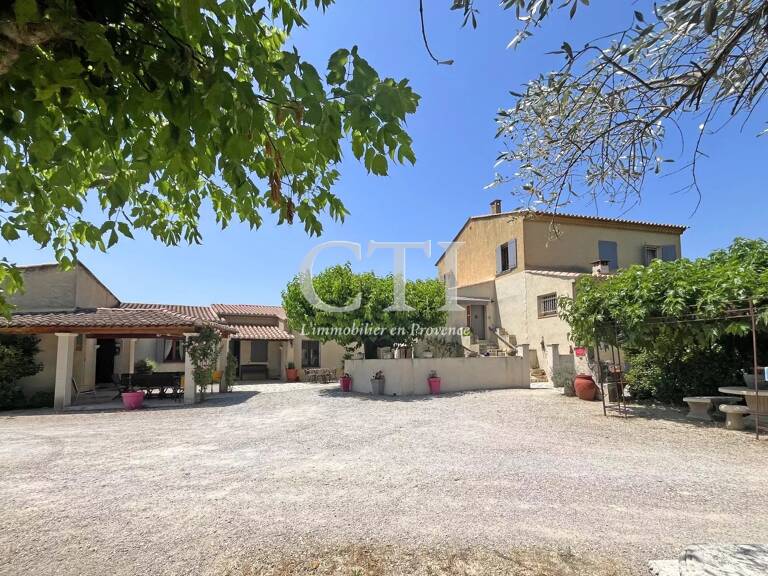 Ensemble immobilier — photo 1