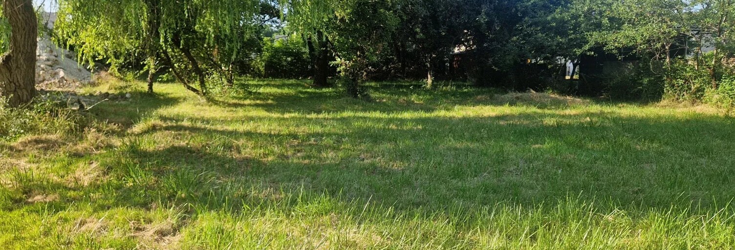 Terrain  886 m² à vendre à Savonnières (37510)