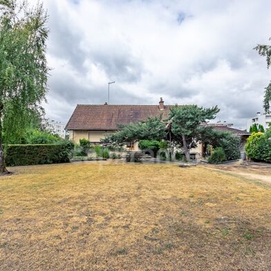 Maison 6 pièces 220000 €