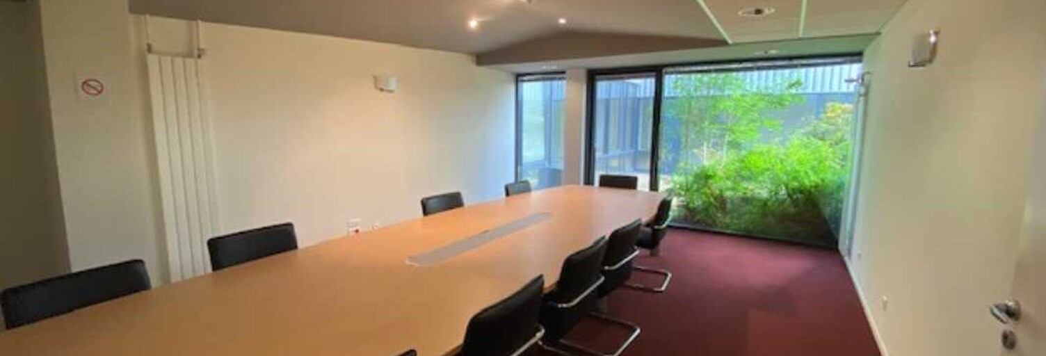Local industriel  4102 m² à vendre à Lannion (22300)