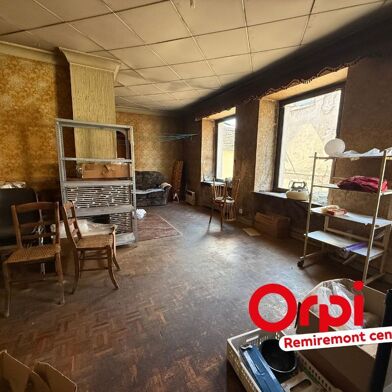 Appartement 14 pièces 99900 €