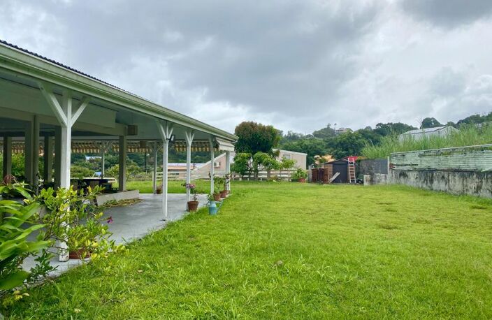 Fort De France : Villa 6 pièce(s) + appartements — photo 4