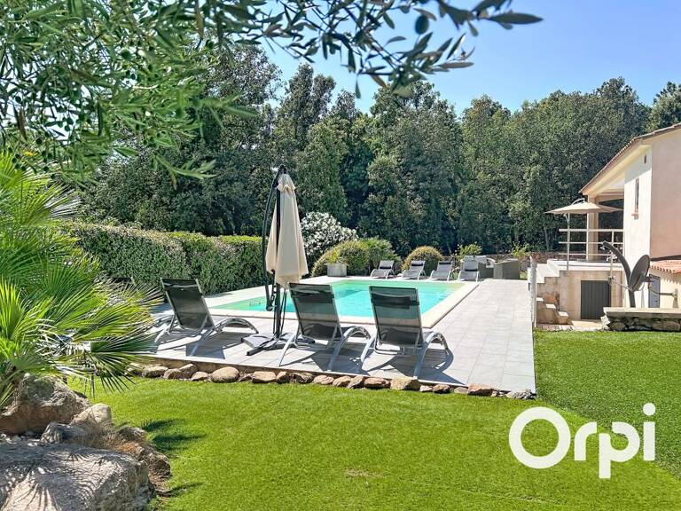 Ensemble Immobilier avec piscine - Idéal investissement locatif ou résidence familiale — photo 1