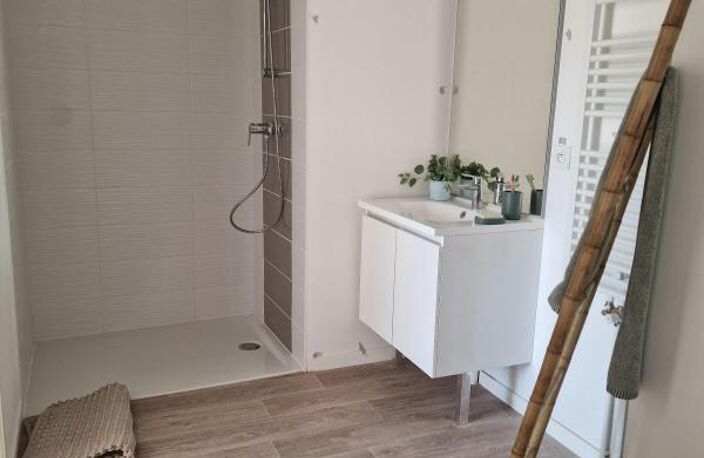Appartement À Vendre — photo 3