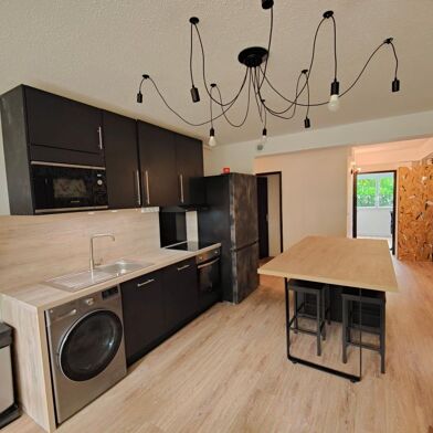 Appartement 5 pièces 540 €