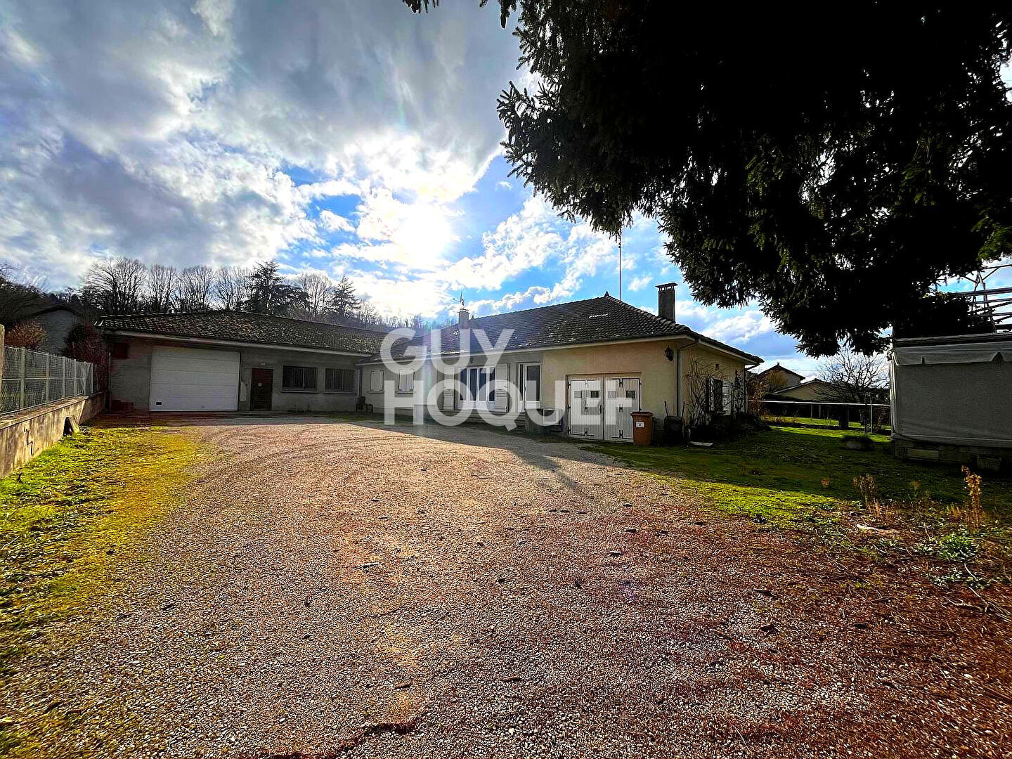 Villa / Maison  T5 à vendre Saint-Savin 38300