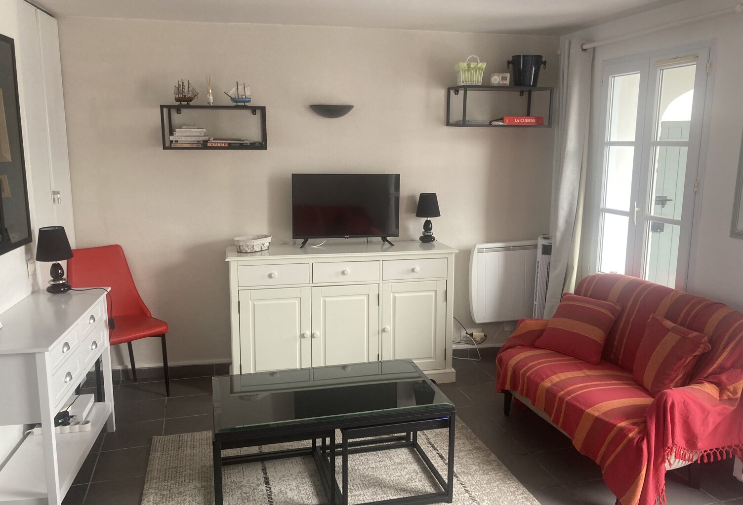 Vente maison   La Flotte (17630) — photo 1