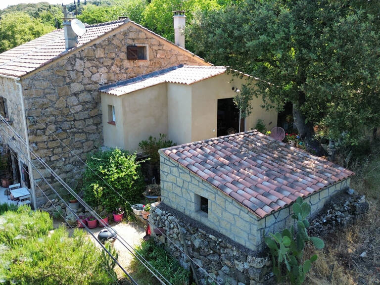 Maison de village authentique avec jardin à Bilia   114 m2 s — photo 1