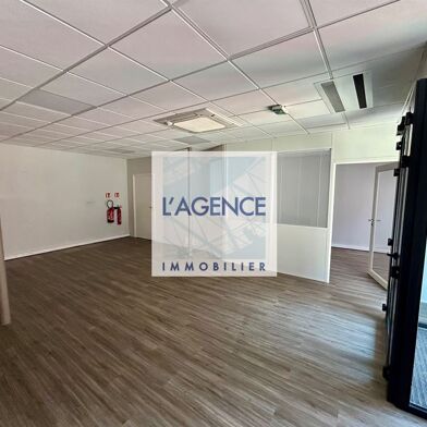 Commerce  240000 €