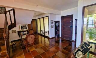 Maison 8 Pièces 350 m² à vendre à Saint-Denis (97417)