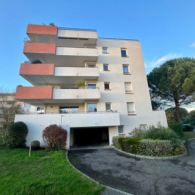 Appartement 4 pièces 1050 €