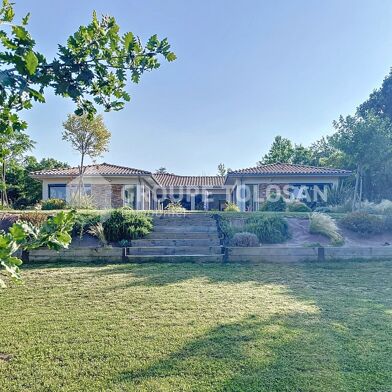 Maison 8 pièces 1045000 €