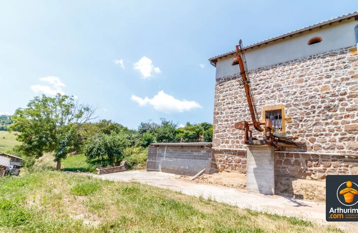 Grange-Étable Authentique à Rénover dans les Monts du Lyonnais — photo 4