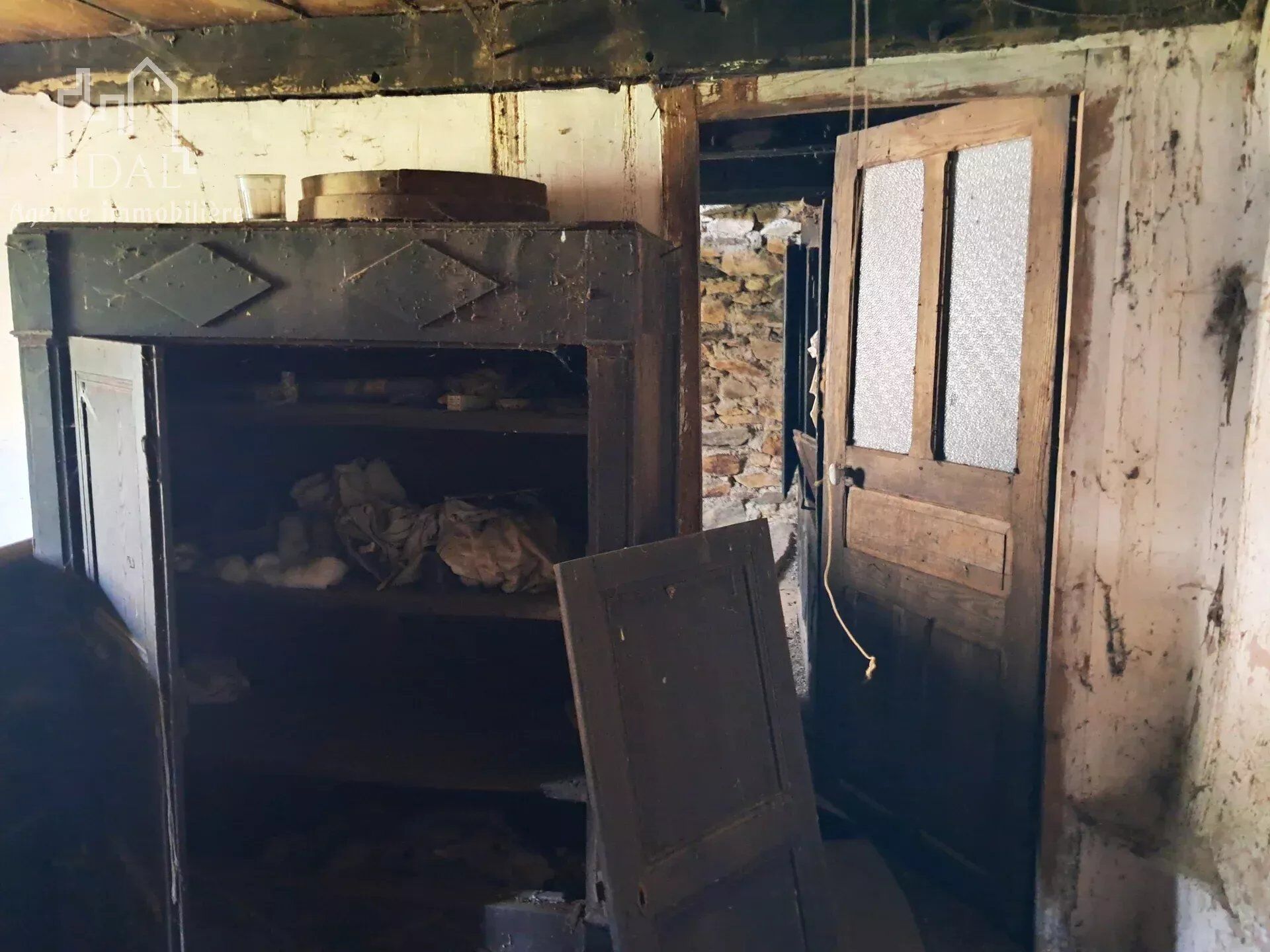 Photo Exclusivité - maison de caractère + grange - coeur de l'aubrac, village authentique image 2/4