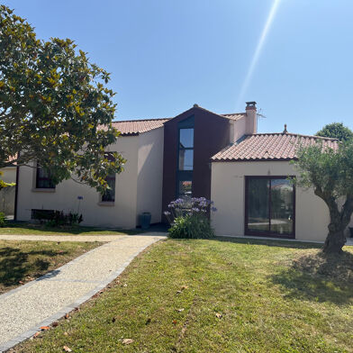 Maison 6 pièces 574750 €