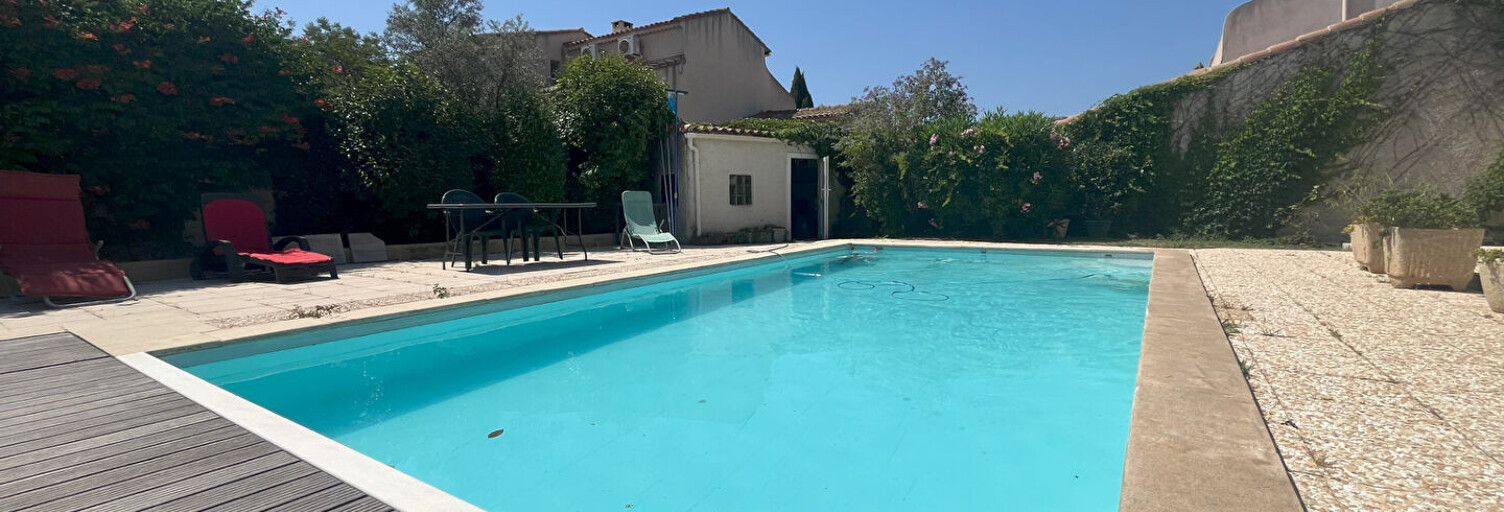 Maison 5 Pièces 100 m² à vendre à Saint-Mitre-les-Remparts (13920)