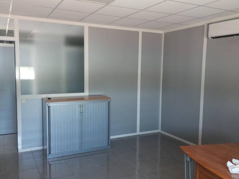 Commerce  27 m² — photo 1