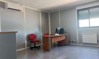 Commerce  20 m² à louer à Saint-Laurent-de-Mure (69720)