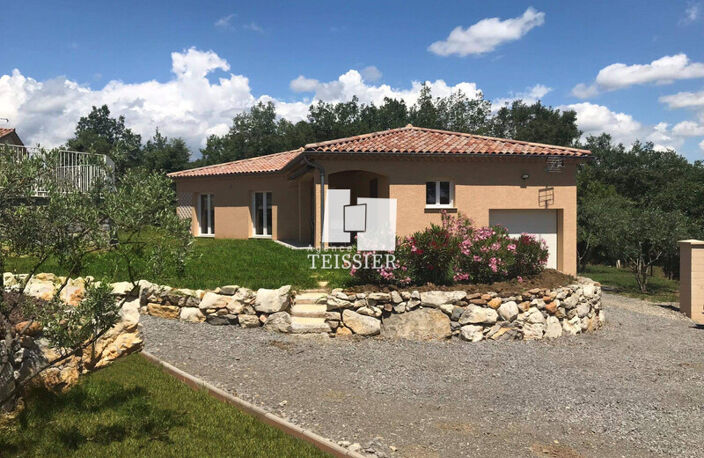 Villa — photo 2