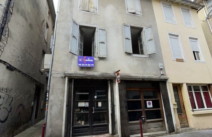 Vente immeuble  137 m² Saint-Girons (09200) — photo 2